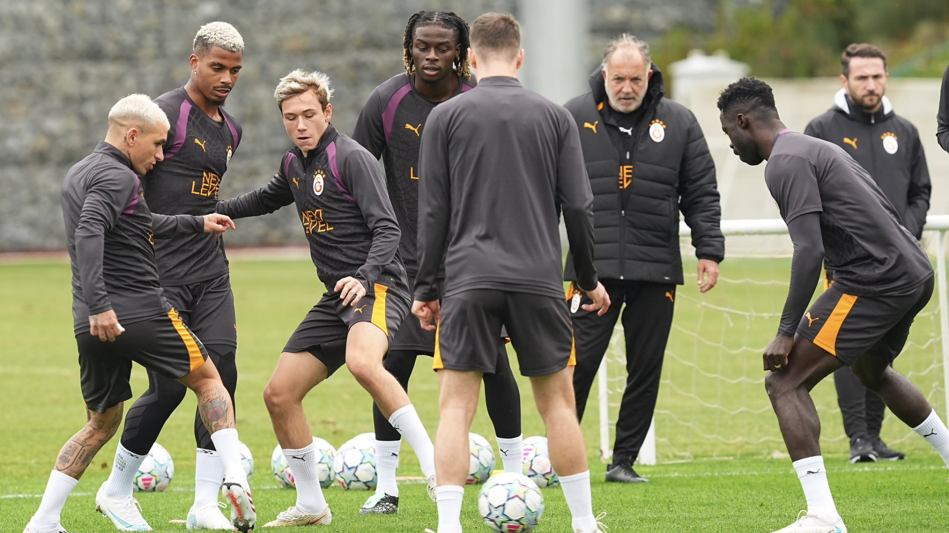 Galatasaray, Lille deplasmanına hazırlıklarını tamamladı: Leao antrenmanda yok