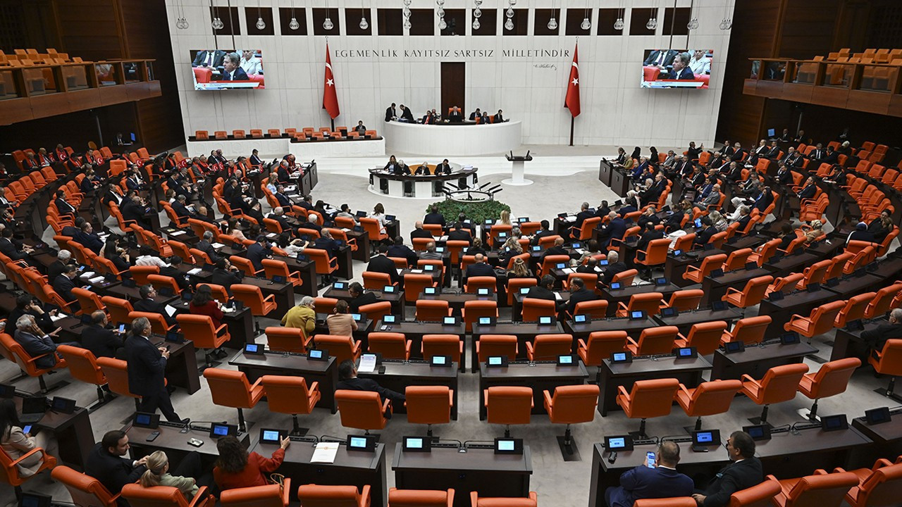 TBMM'de muhalefet partilerinin grup önerileri reddedildi, İstanbul seli gündem oldu