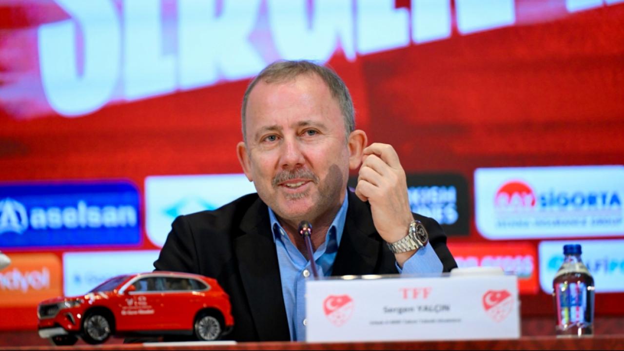 Sergen Yalçın, A Milli Takım'ın yeni teknik direktörü olarak 4 yıllık sözleşme imzaladı